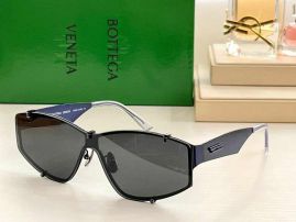 Picture of Bottega Veneta Sunglasses _SKUfw42932020fw